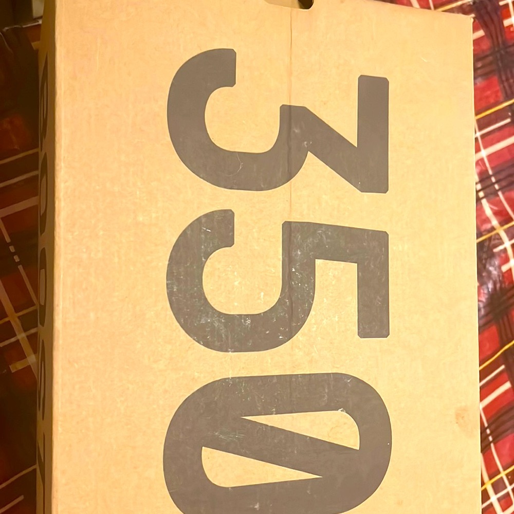 yeezy boost 350 mix oat- condition 8/10